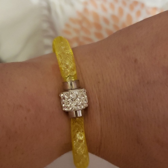Nwot mesh crystal bracelet - Picture 2 of 4